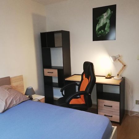 Apartamento Grand T3 Avec Clim, Parking Et Terrasse Privative - Agén Exterior foto